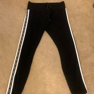 Lorna Jane track ankle biter pants size medium